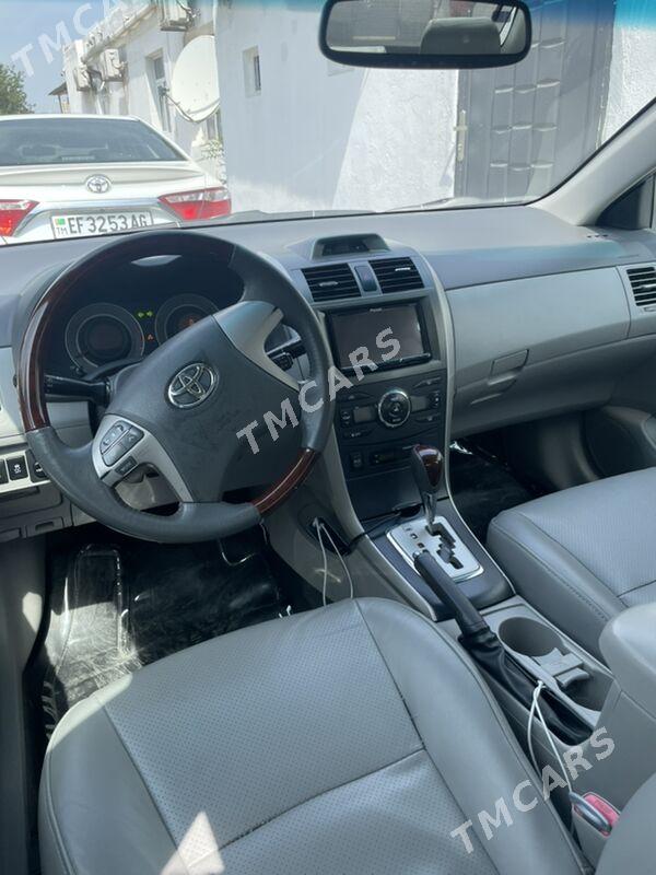 Toyota Corolla 2011 - 210 000 TMT - Ашхабад - img 4