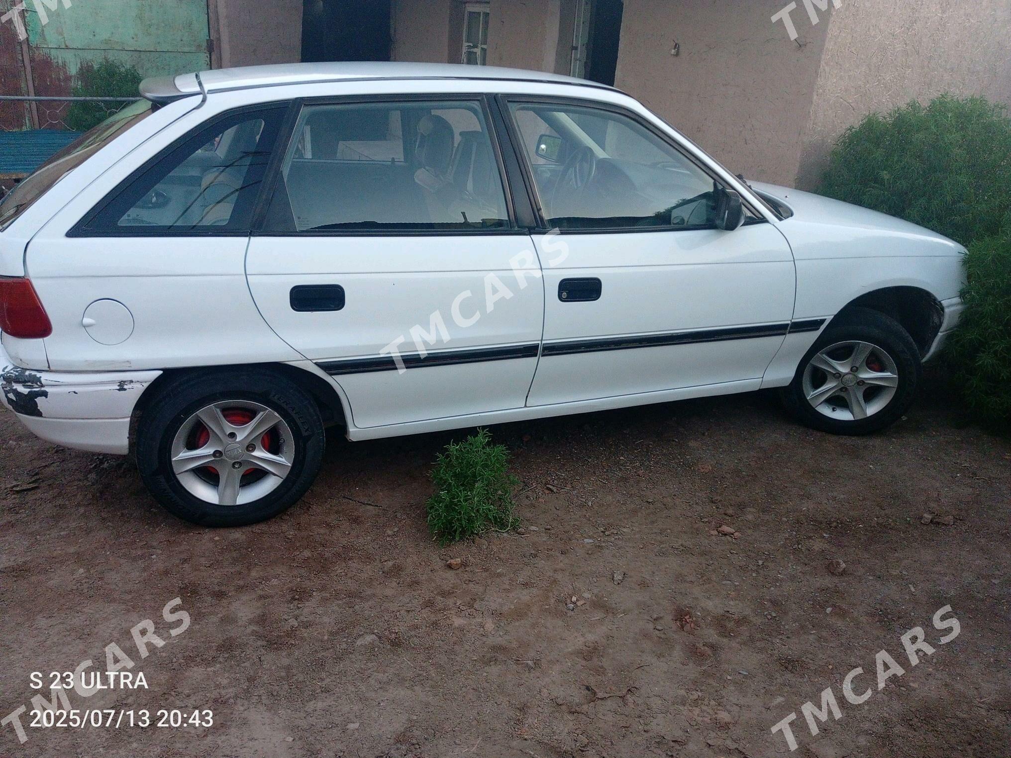 Opel Astra 1992 - 40 000 TMT - Gurbansoltan Eje - img 2