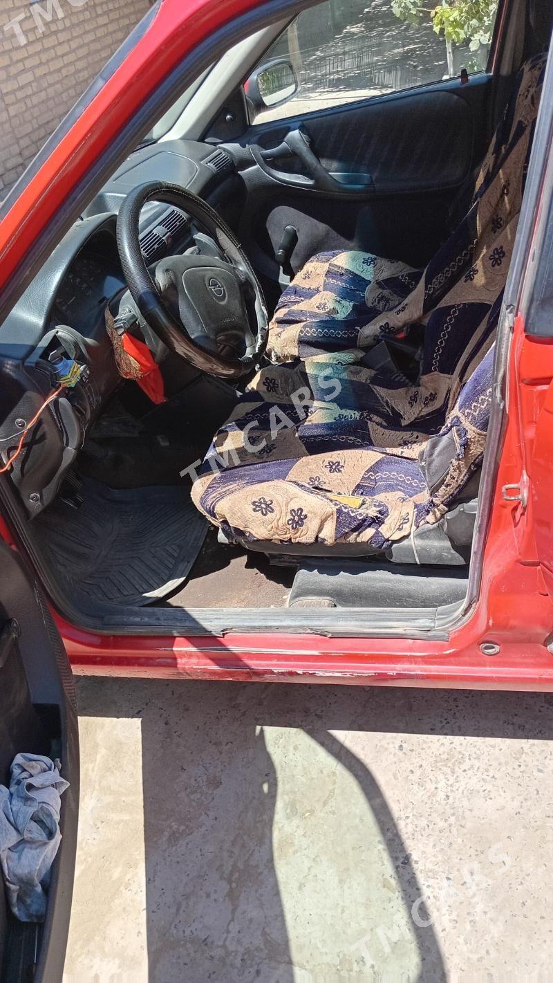 Opel Astra 1995 - 35 000 TMT - Дянев - img 6
