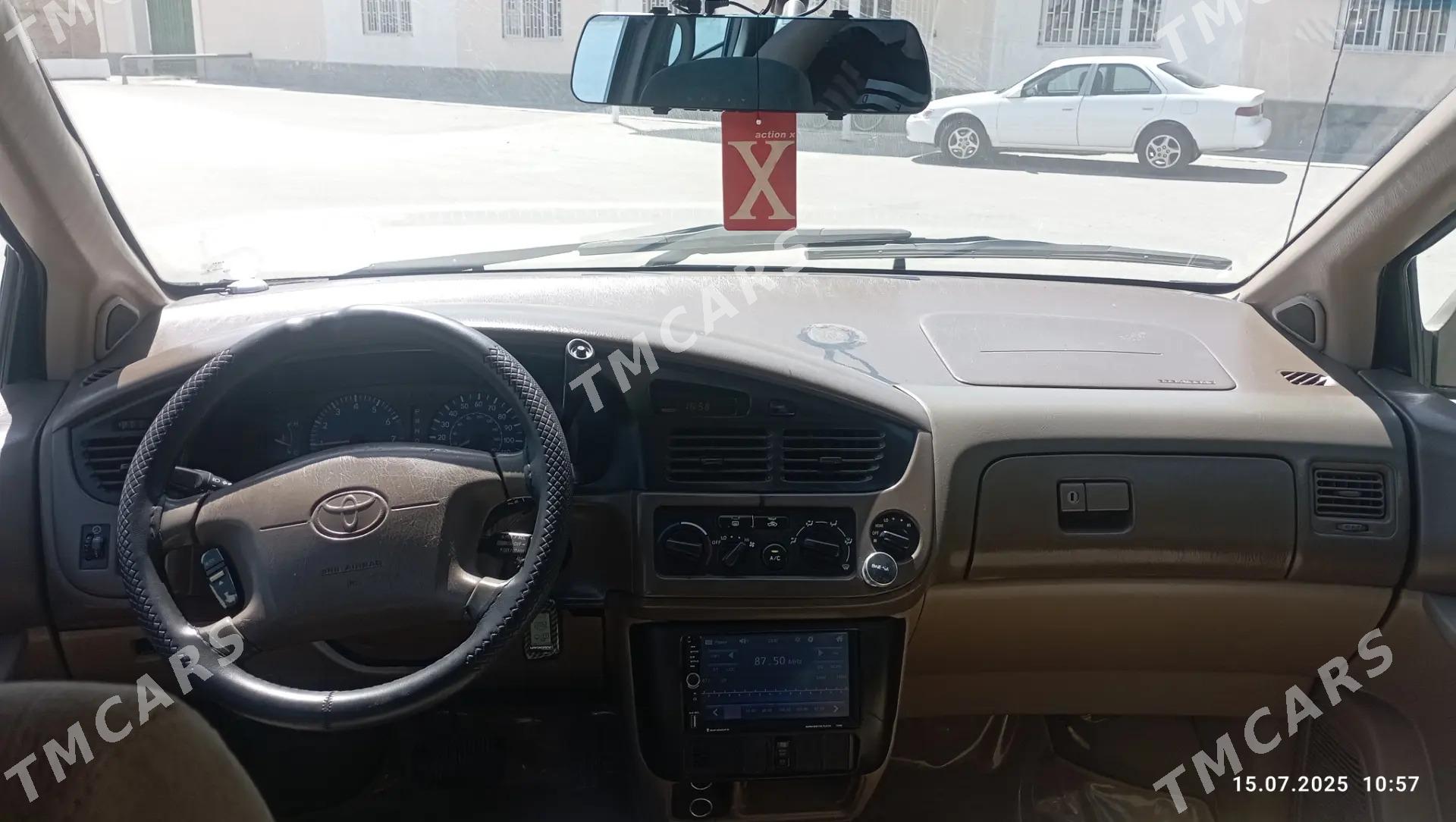 Toyota Sienna 1999 - 130 000 TMT - Türkmenabat - img 2