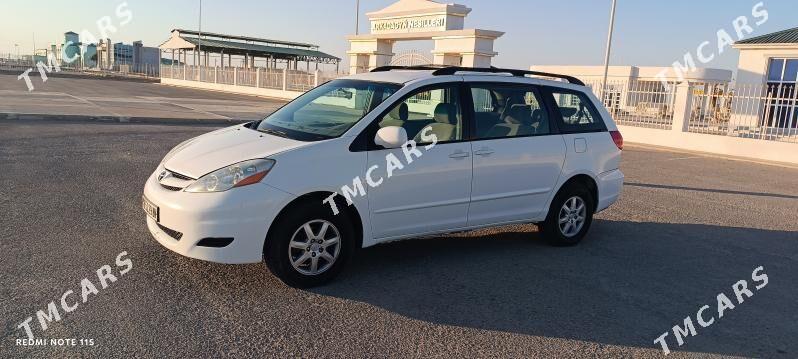Toyota Sienna 2007 - 200 000 TMT - Esenguly - img 7