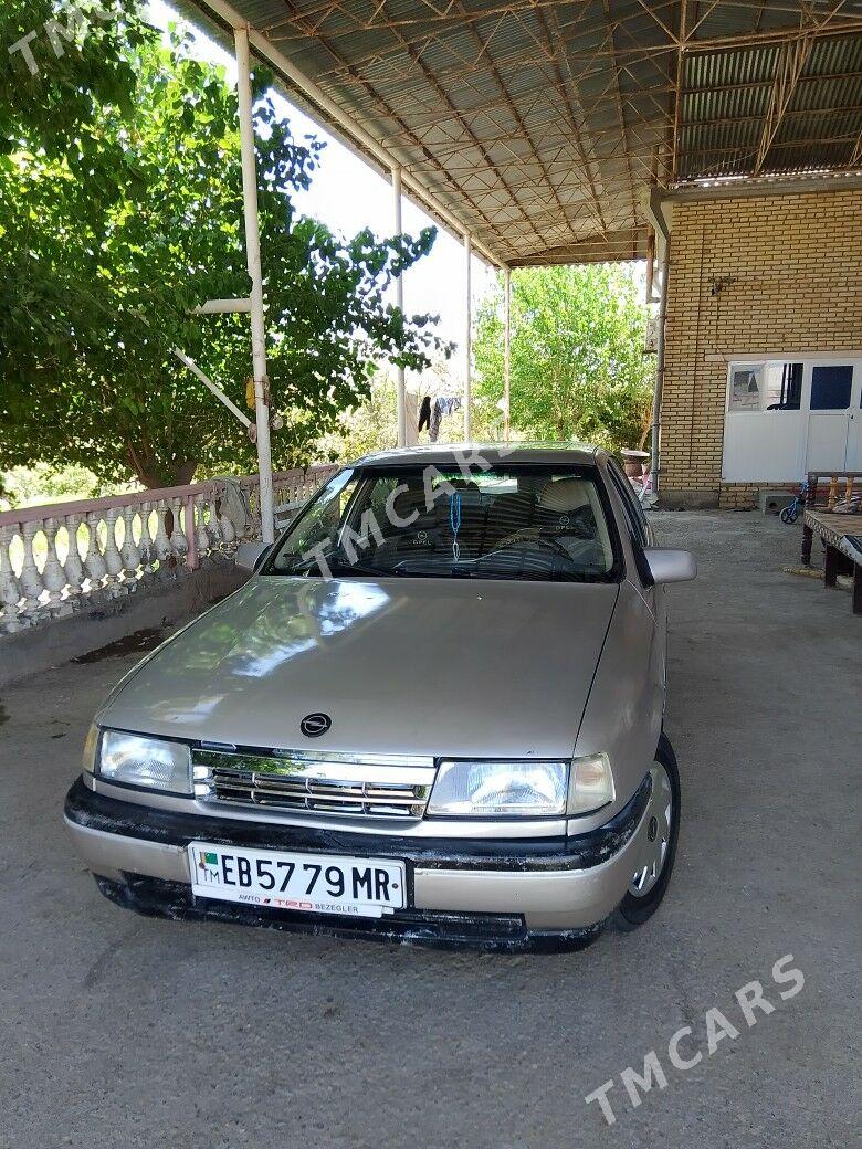 Opel Vectra 1990 - 26 000 TMT - Векильбазар - img 3