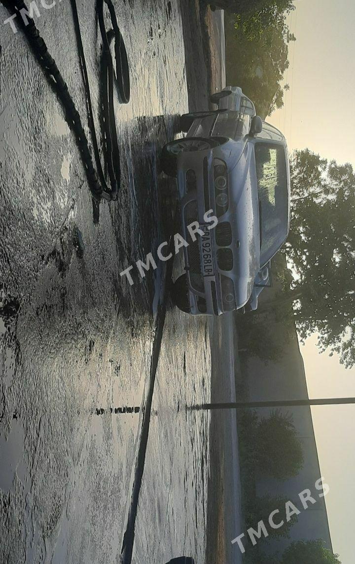 BMW E39 2000 - 90 000 TMT - Керки - img 2