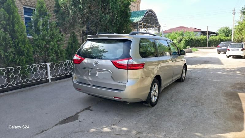 Toyota Sienna 2016 - 310 000 TMT - Дашогуз - img 7