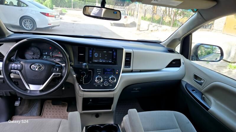 Toyota Sienna 2016 - 310 000 TMT - Дашогуз - img 3