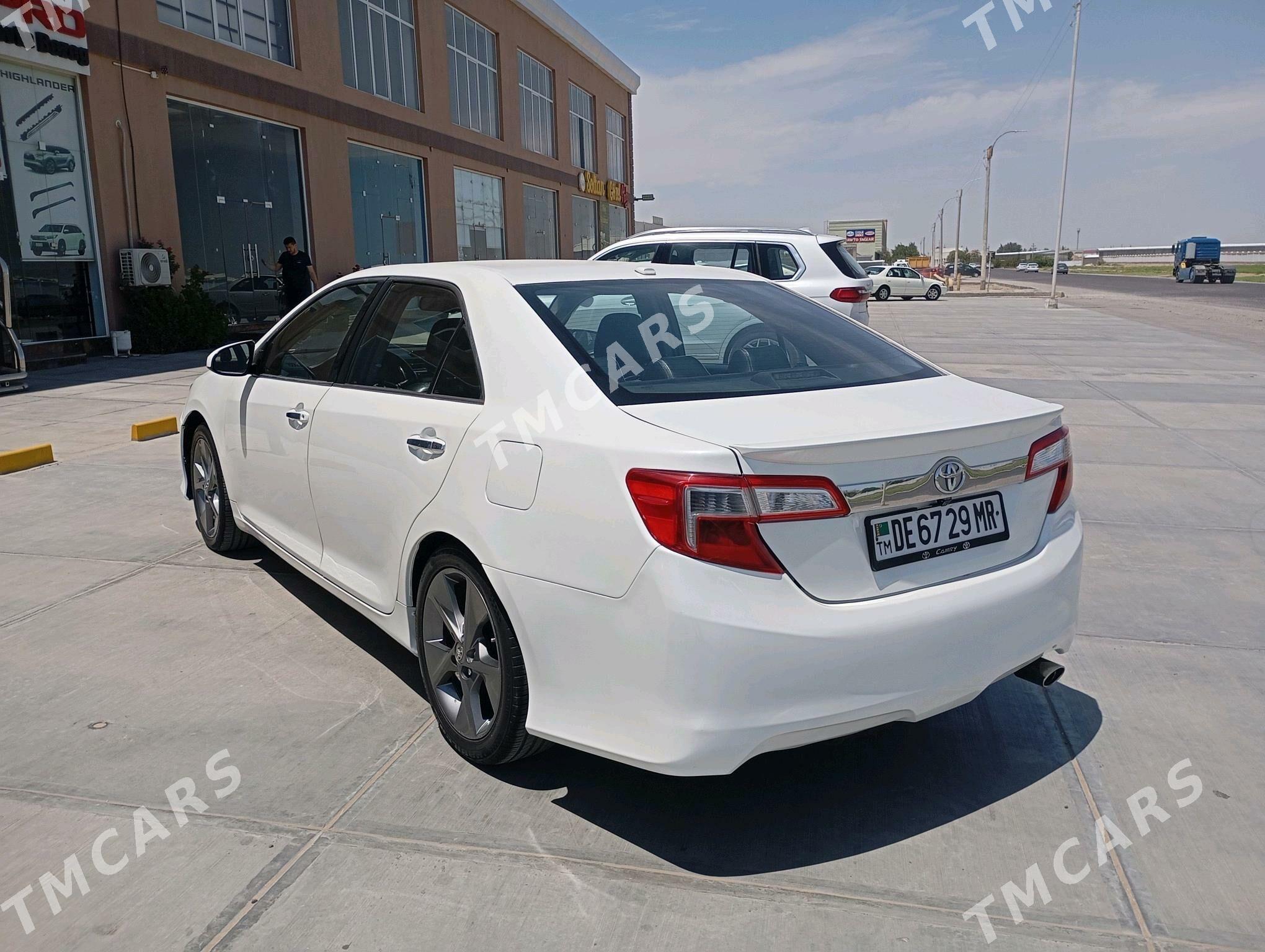 Toyota Camry 2012 - 170 000 TMT - Мары - img 4