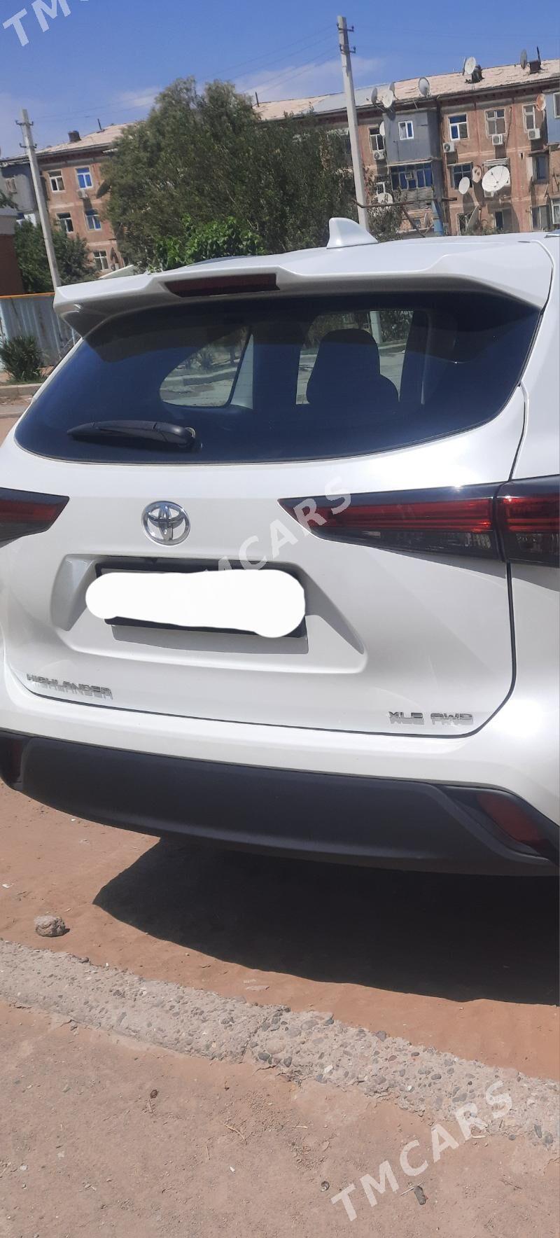 Toyota Highlander 2021 - 580 000 TMT - Мары - img 3