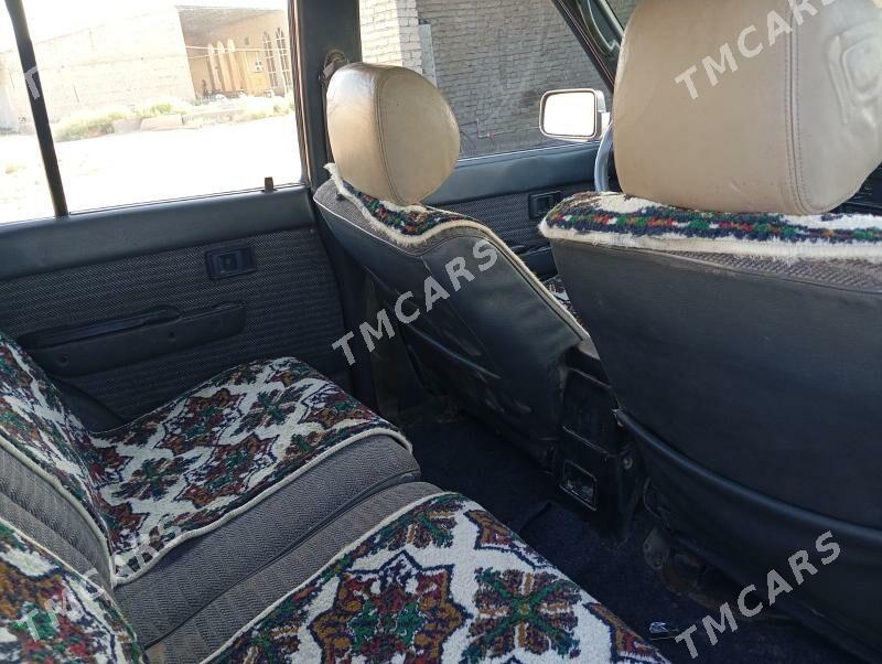 Toyota 4Runner 1989 - 55 000 TMT - Сакар - img 5