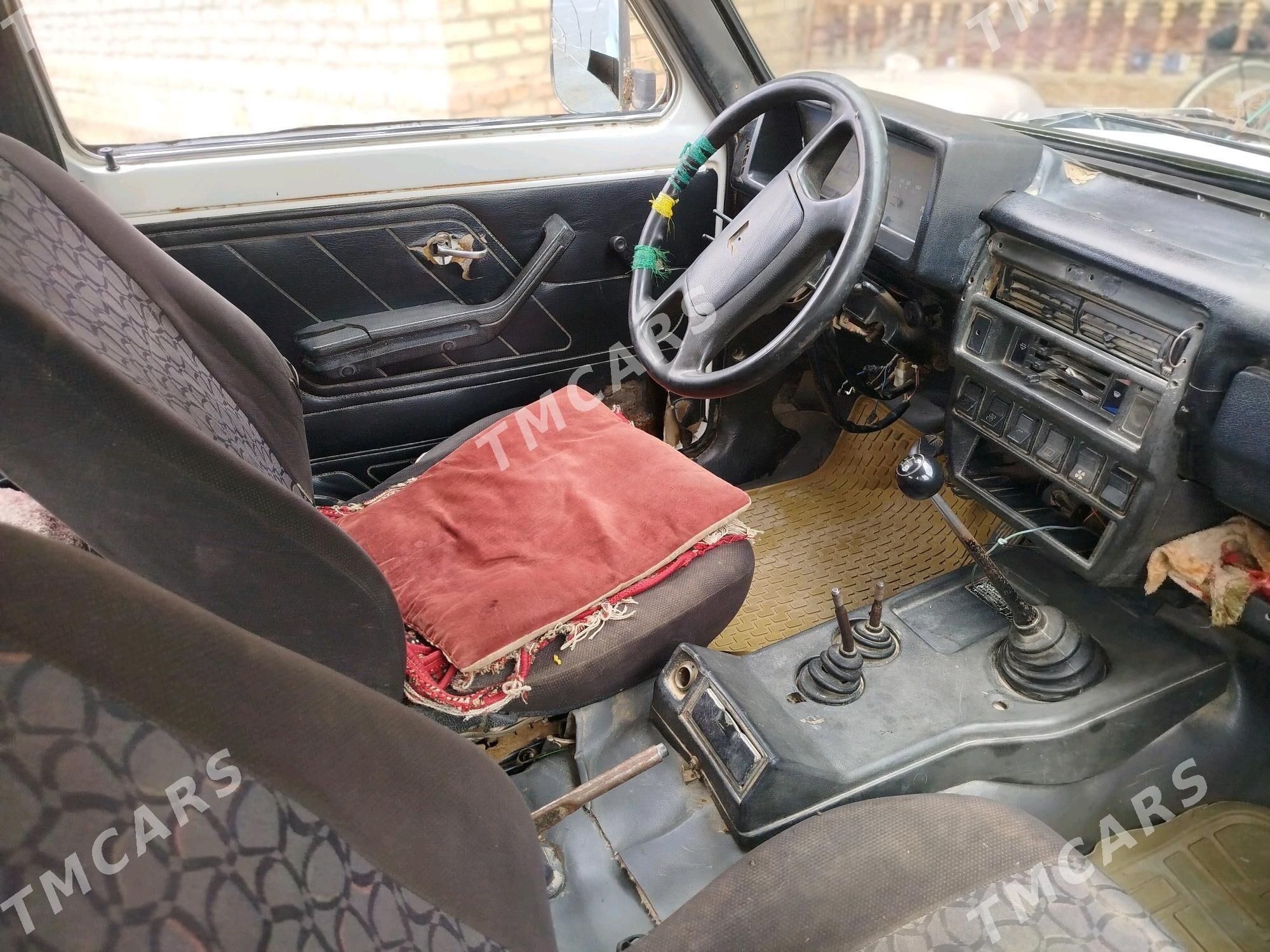 Lada Niva 2002 - 19 000 TMT - Теджен - img 5