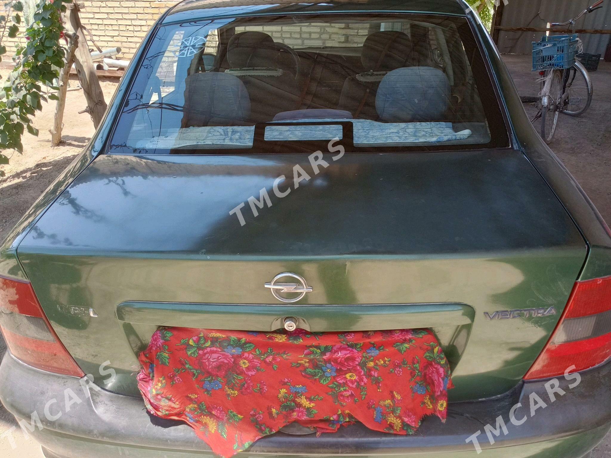 Opel Vectra 1997 - 38 000 TMT - Дянев - img 4