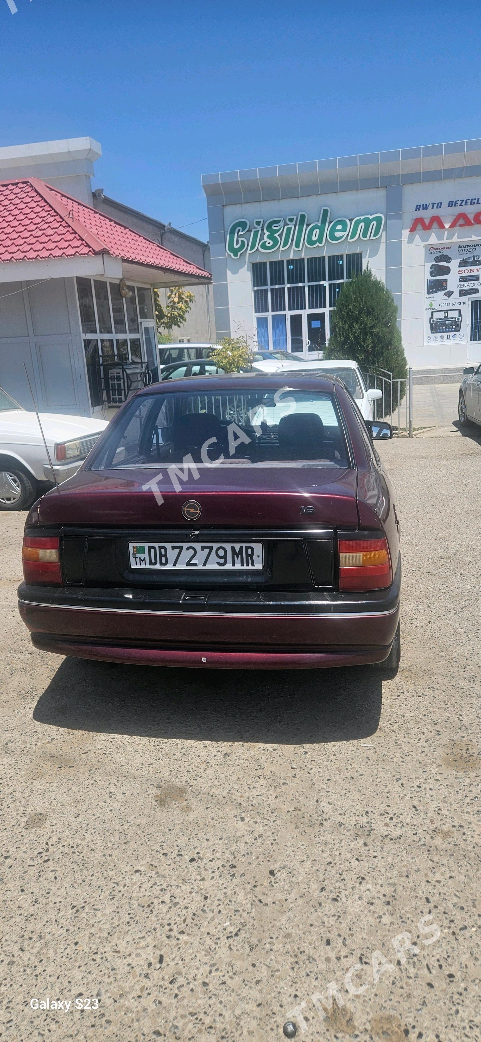 Opel Vectra 1992 - 23 000 TMT - Мары - img 3