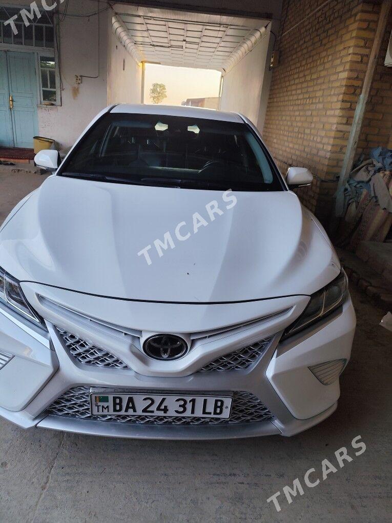 Toyota Camry 2020 - 315 000 TMT - Halaç - img 2