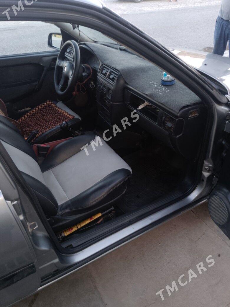 Opel Vectra 1993 - 40 000 TMT - Ёлётен - img 3