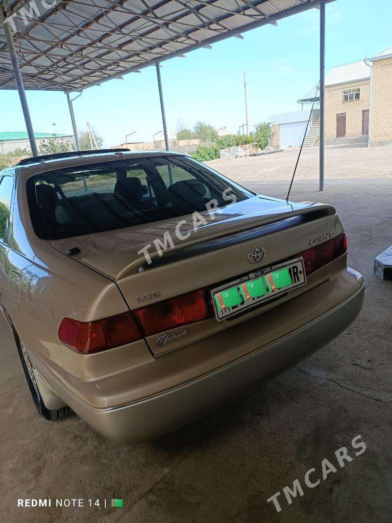 Toyota Camry 2000 - 175 000 TMT - Векильбазар - img 5