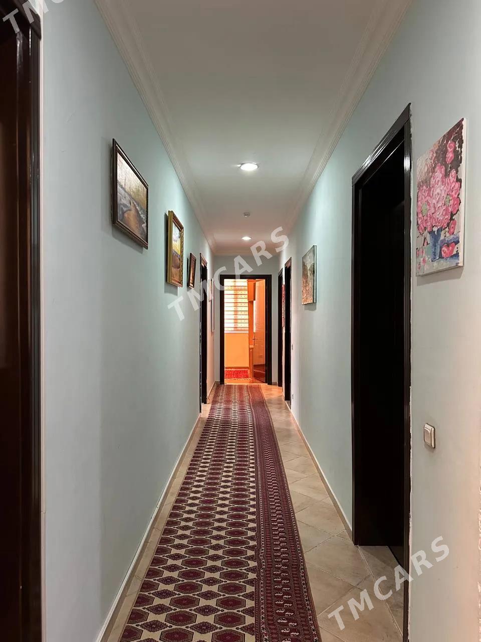 PODWOYSKİY ELİTKA - Aşgabat - img 3