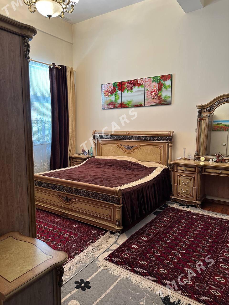 PODWOYSKİY ELİTKA - Aşgabat - img 2