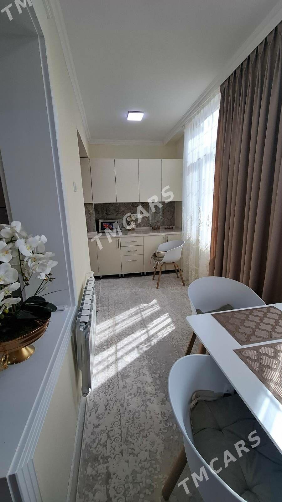 2kom 3etaj  64m²Kalinina - Ашхабад - img 2