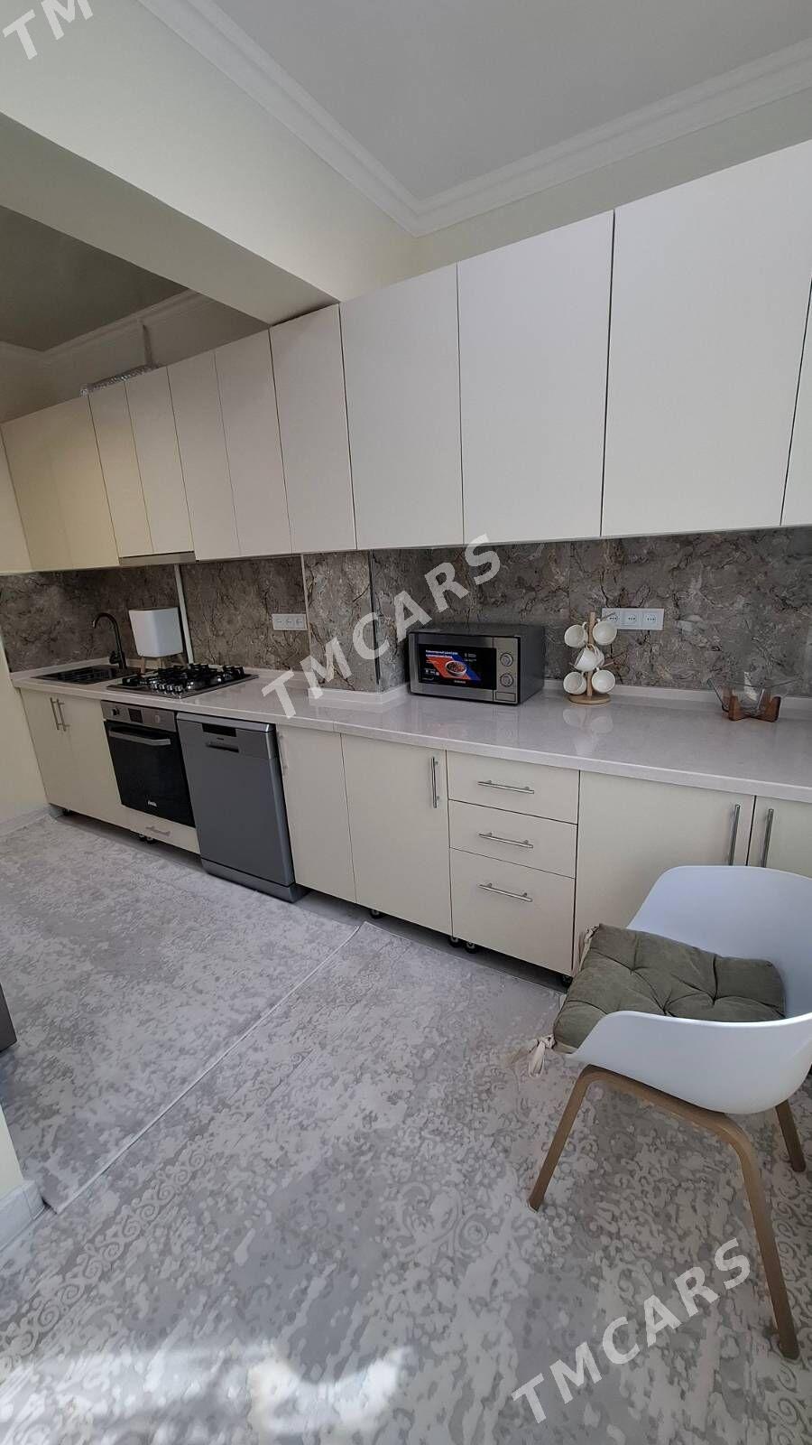 2kom 3etaj  64m²Kalinina - Ашхабад - img 8