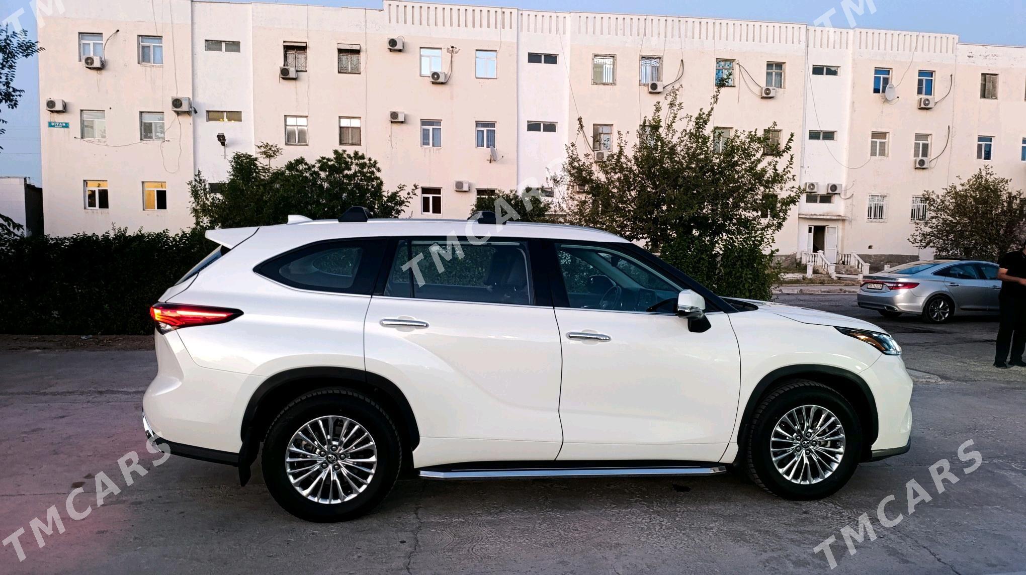 Toyota Highlander 2021 - 610 000 TMT - Türkmenabat - img 8