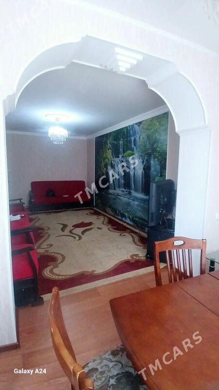 11-MIKRORAÝON/3-KOM.KWARTIRA - 11 мкр - img 2
