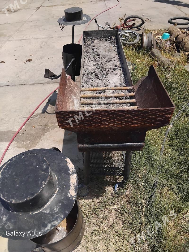 mangal uly demiri galyny - Büzmeýin - img 1