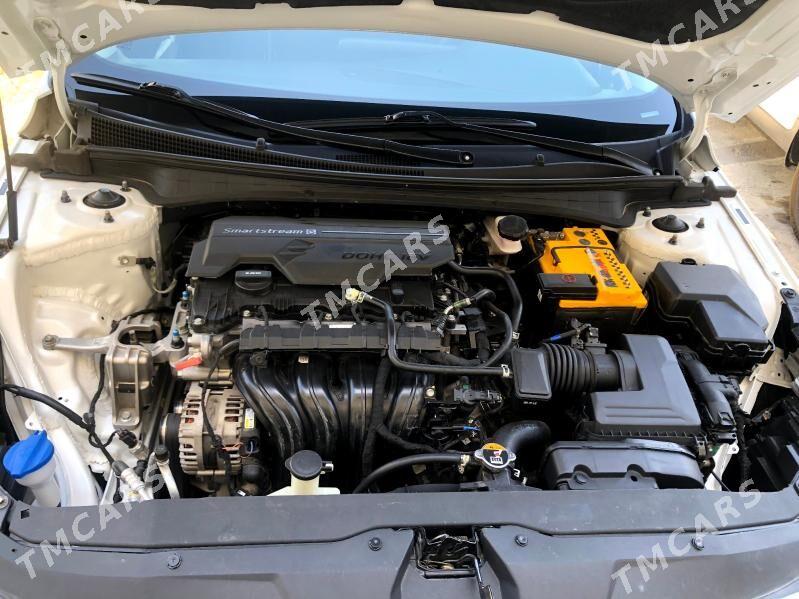 Hyundai Elantra 2022 - 242 000 TMT - Ашхабад - img 8