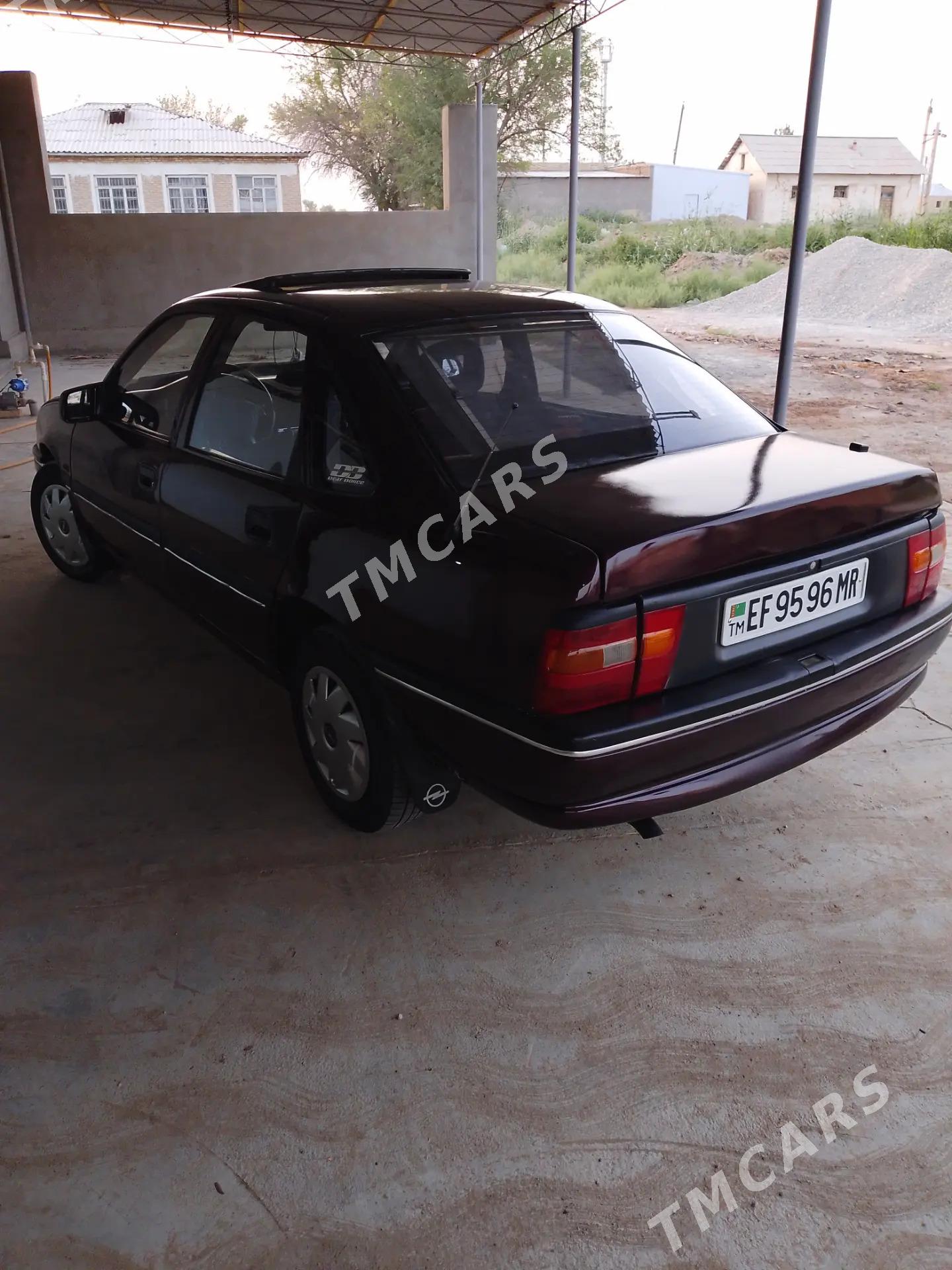Opel Vectra 1992 - 43 000 TMT - Baýramaly - img 8