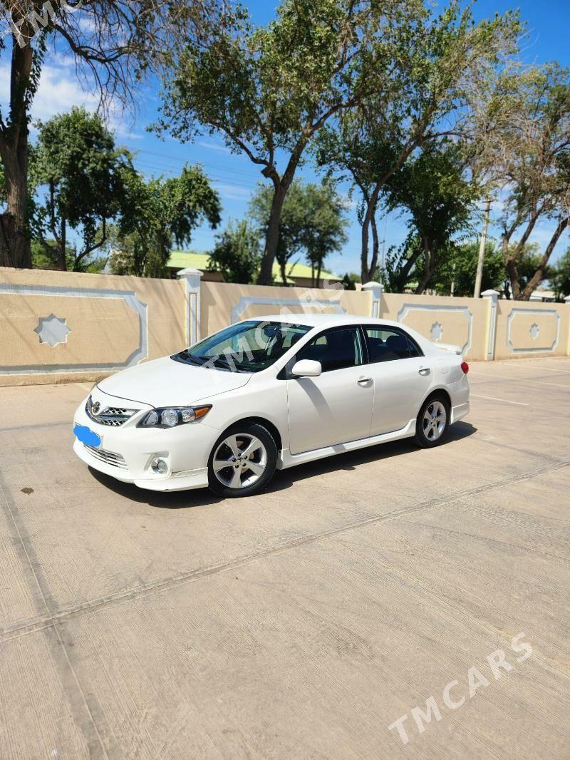 Toyota Corolla 2011 - 155 000 TMT - Байрамали - img 4
