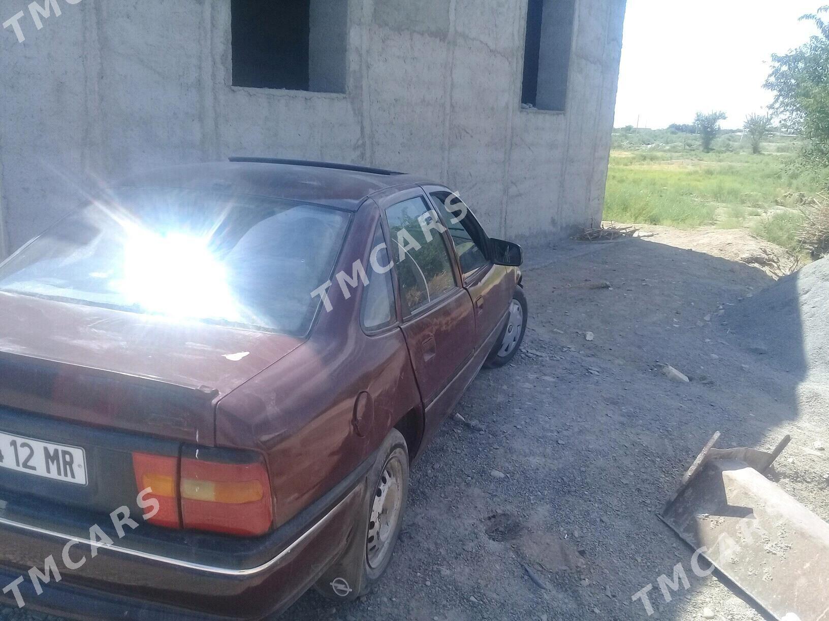 Opel Vectra 1990 - 27 000 TMT - Мургап - img 2