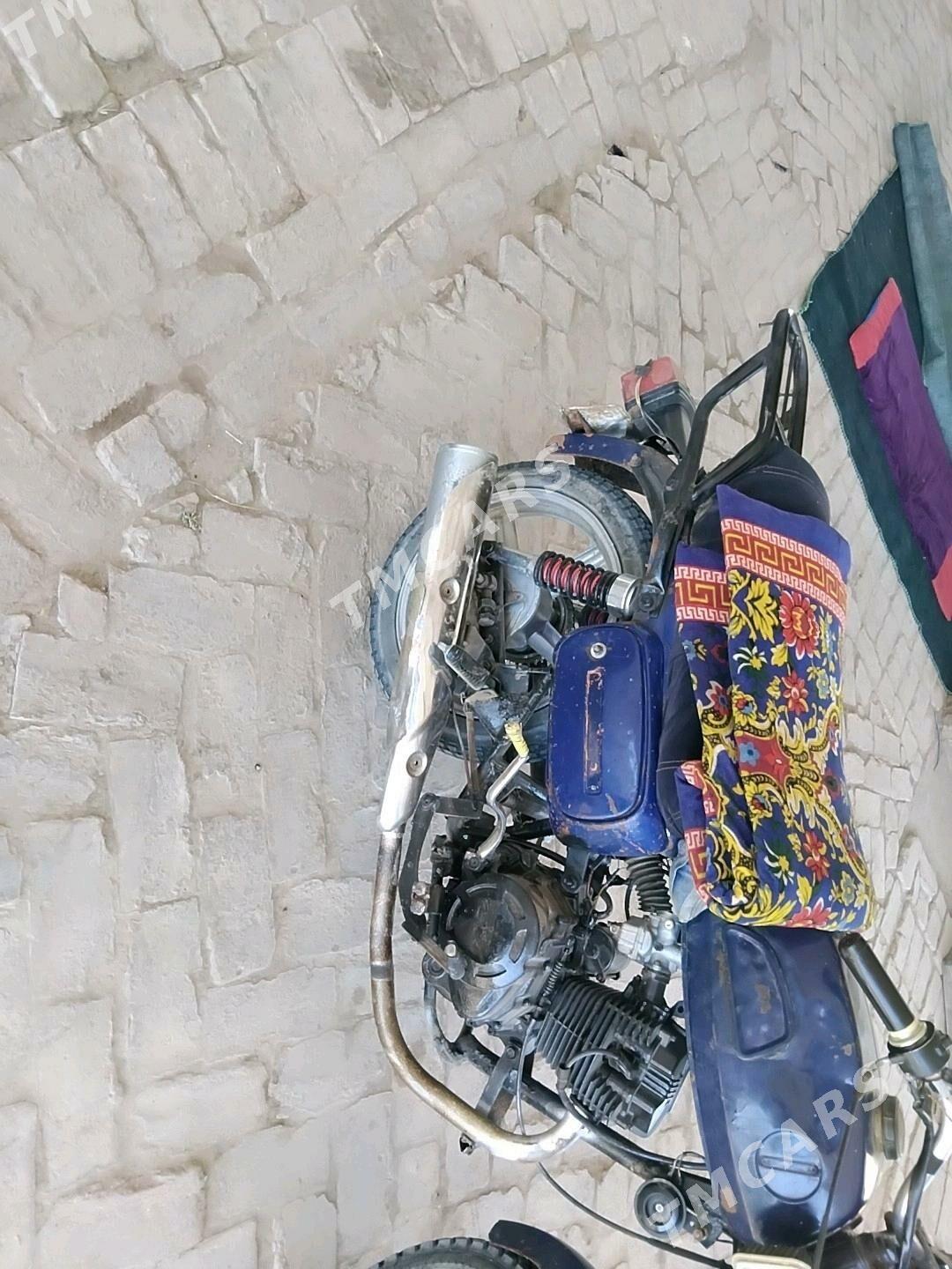 Fekon FK150-8G 2002 - 5 100 TMT - Халач - img 3