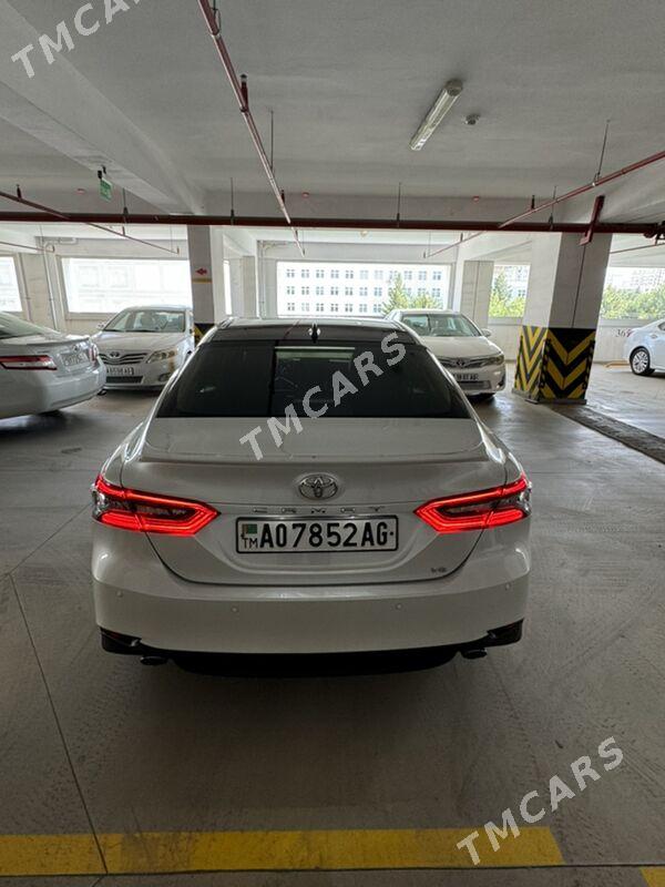 Toyota Camry 2022 - 880 000 TMT - Aşgabat - img 1