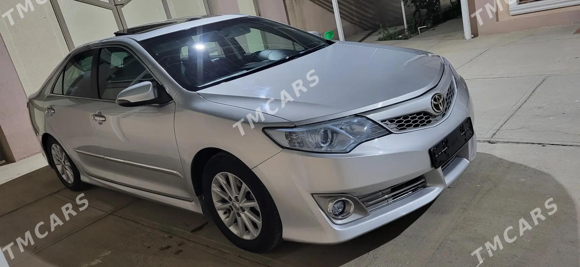 Toyota Camry 2013 - 228 000 TMT - Büzmeýin - img 2