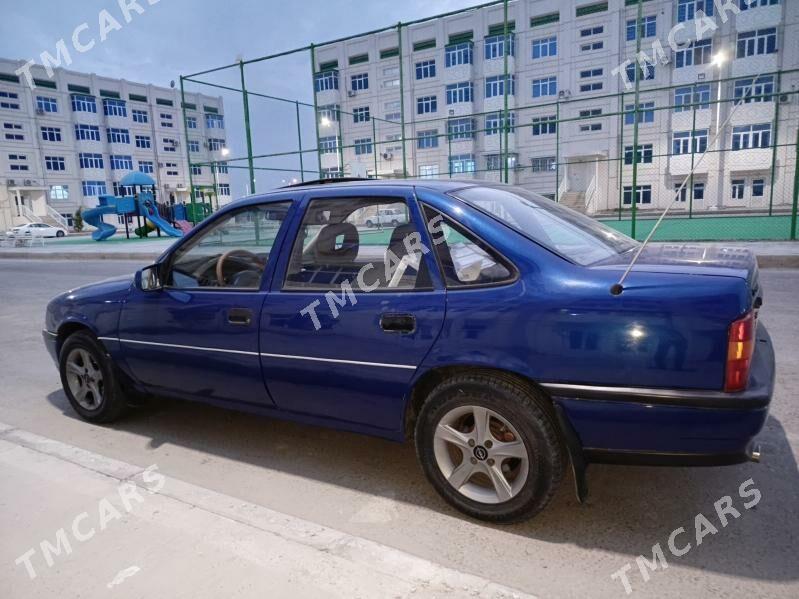 Opel Vectra 1992 - 42 000 TMT - Дянев - img 2