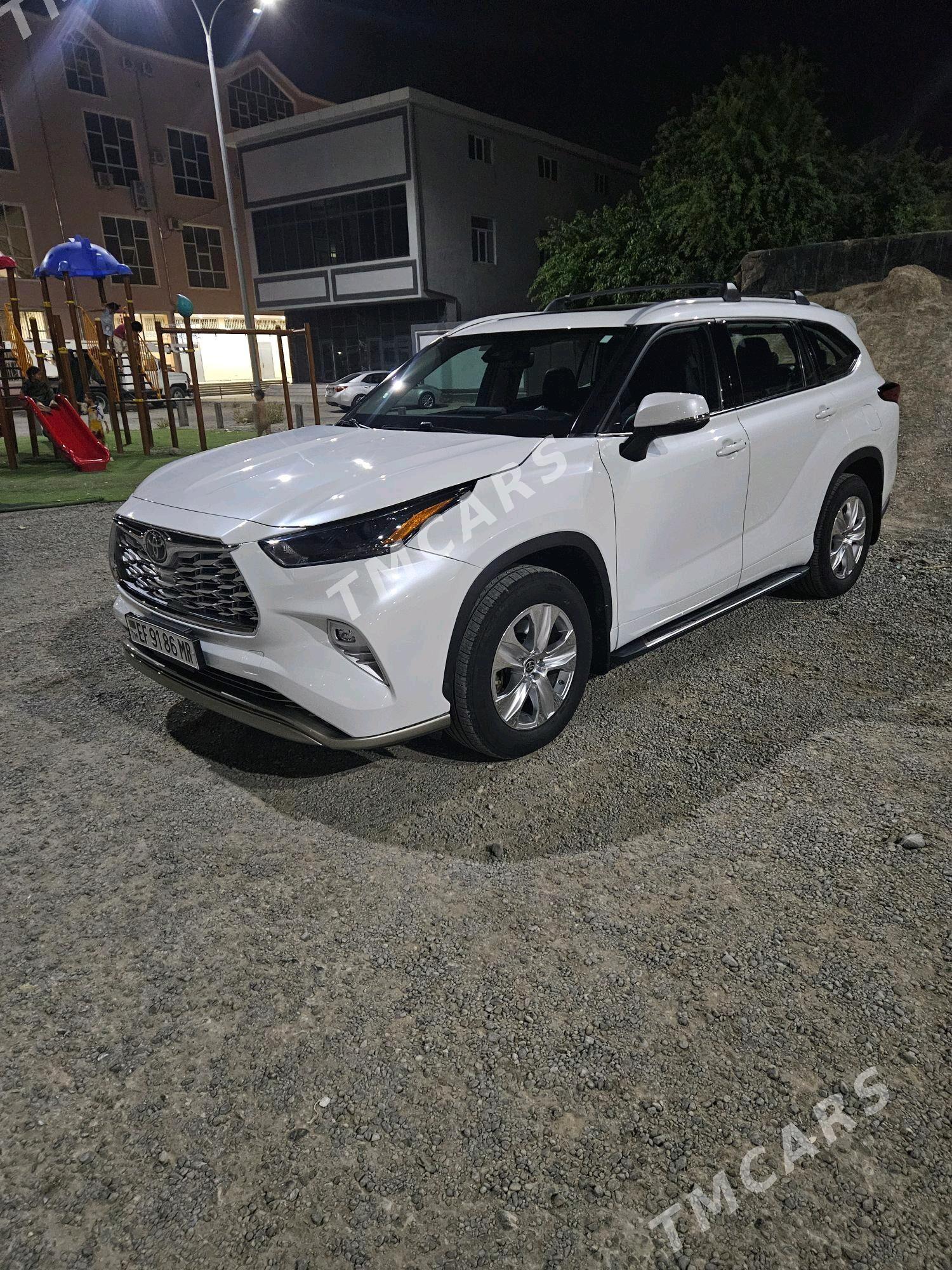 Toyota Highlander 2022 - 600 000 TMT - Sakarçäge - img 1