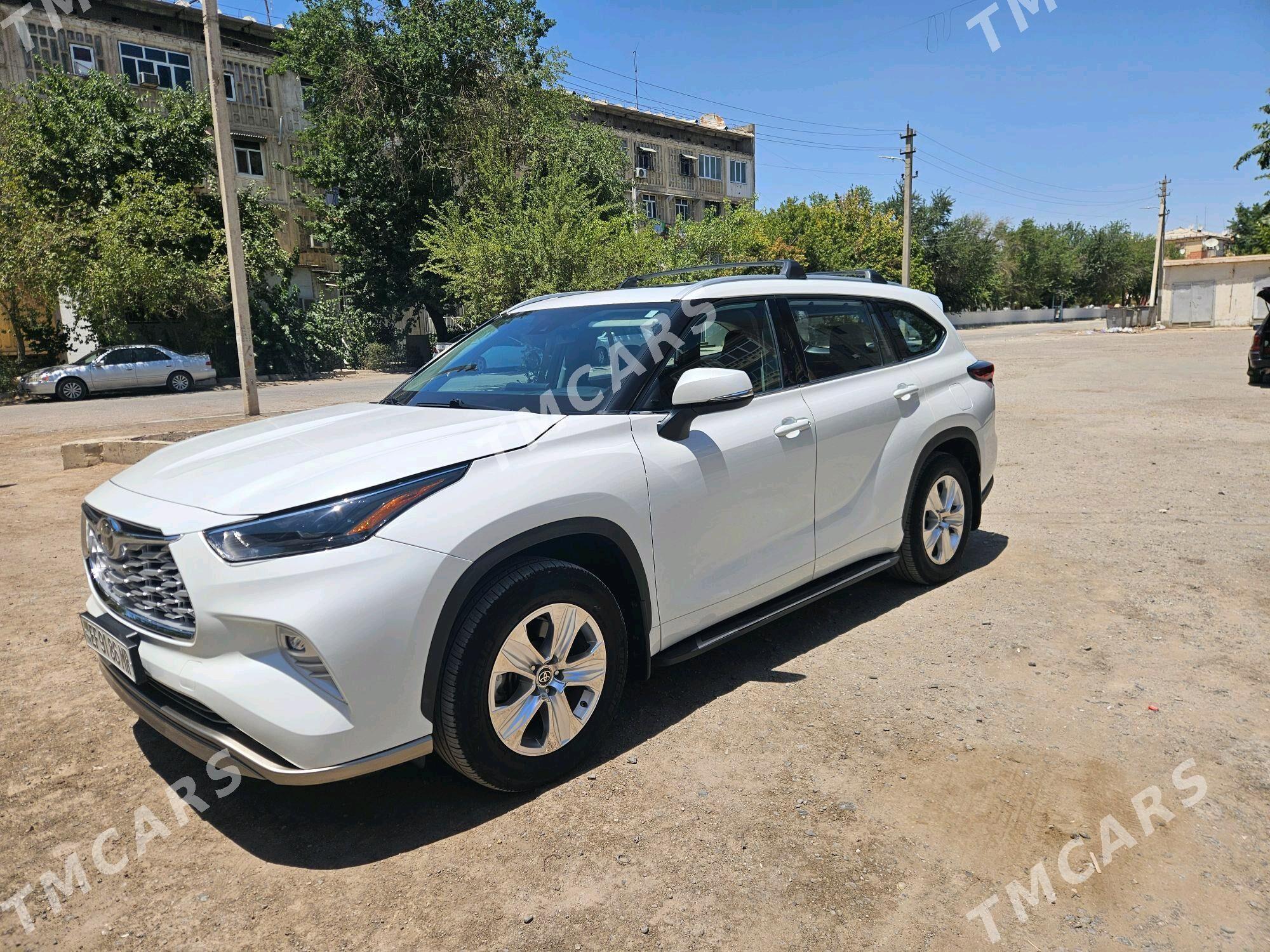 Toyota Highlander 2022 - 600 000 TMT - Sakarçäge - img 5