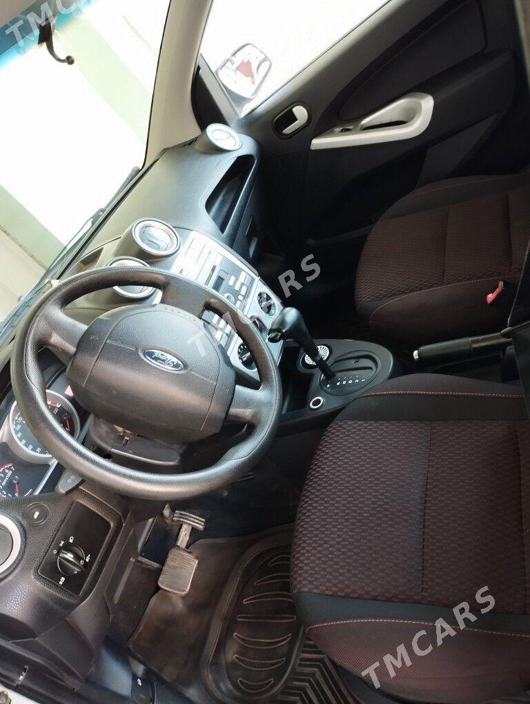 Ford Figo 2011 - 75 000 TMT - Туркменабат - img 2