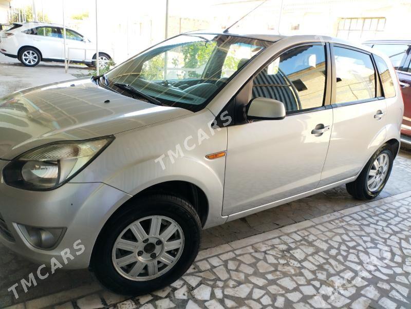 Ford Figo 2011 - 75 000 TMT - Туркменабат - img 5