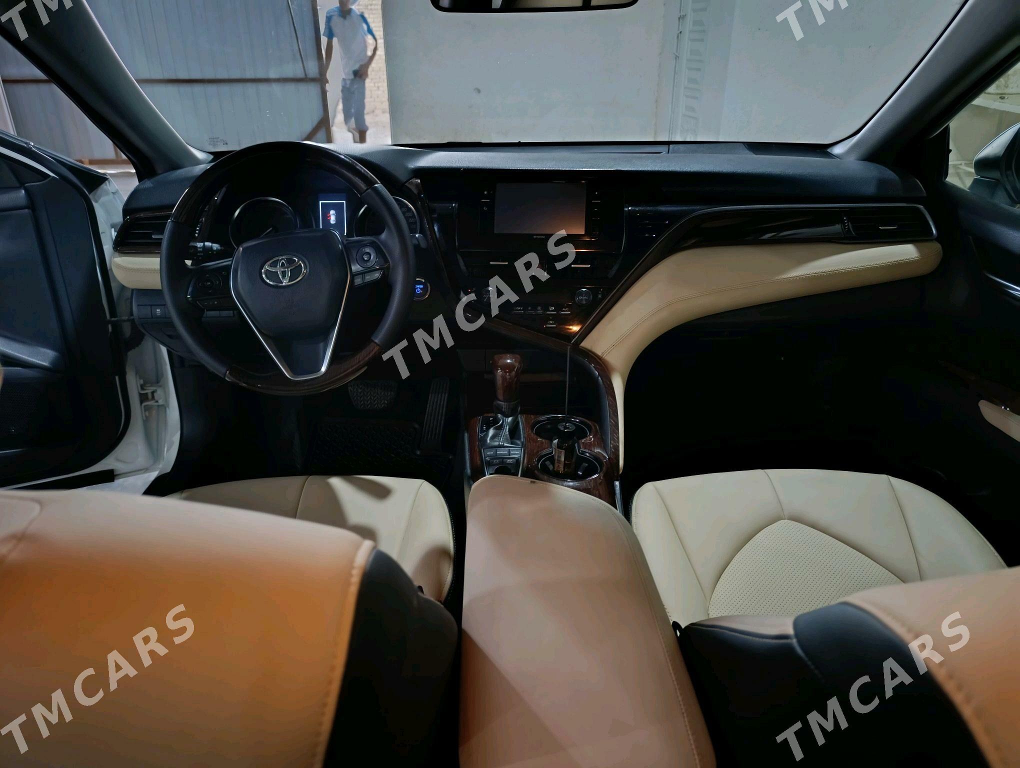Toyota Camry 2022 - 260 000 TMT - Baýramaly - img 2