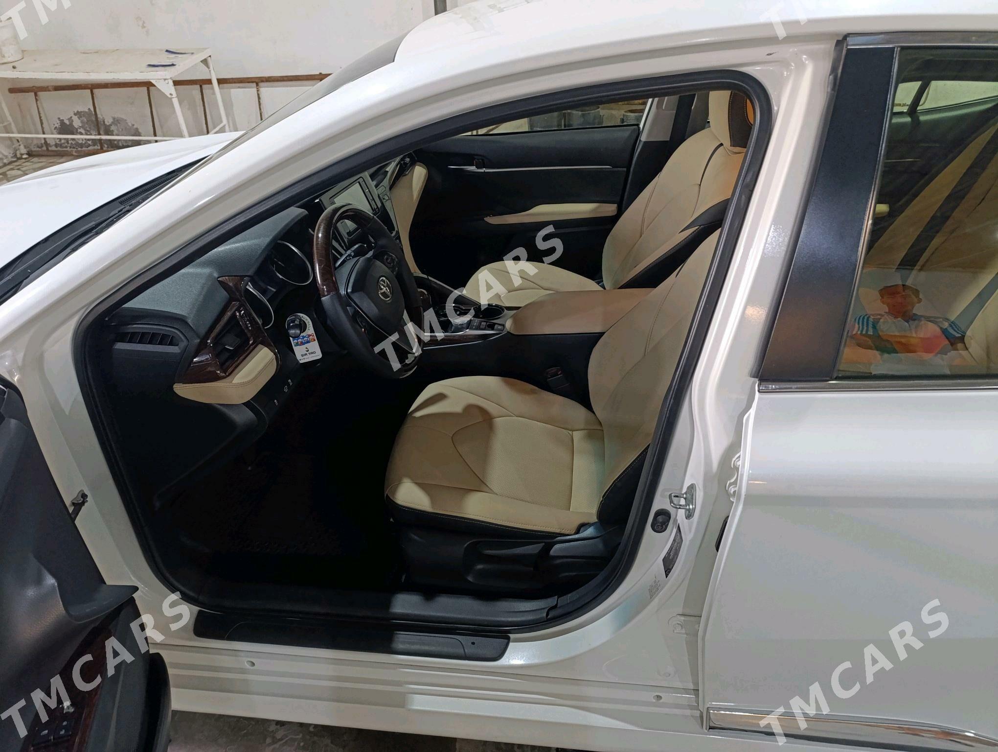 Toyota Camry 2022 - 260 000 TMT - Baýramaly - img 5