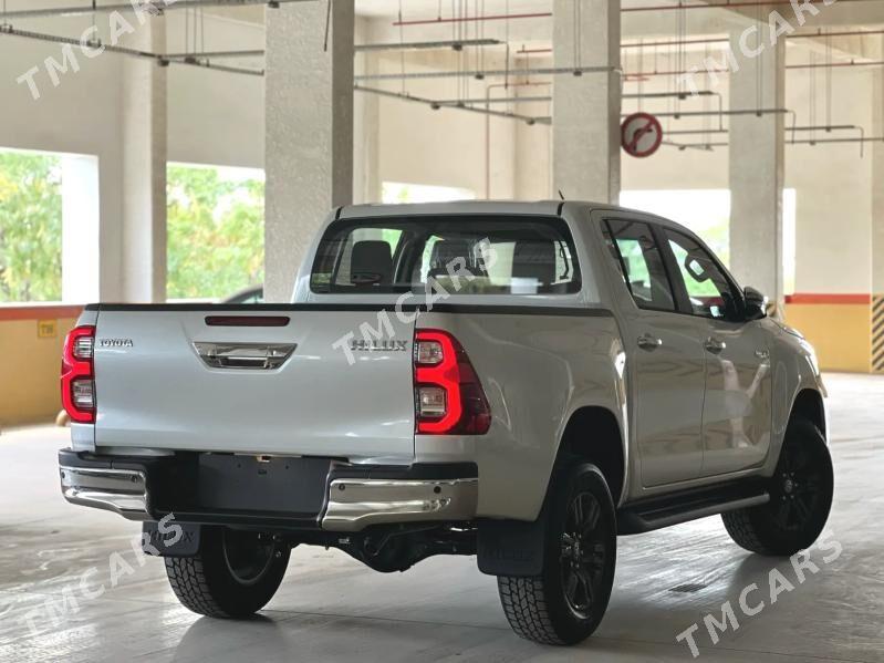 Toyota Hilux 2025 - 702 000 TMT - Aşgabat - img 10