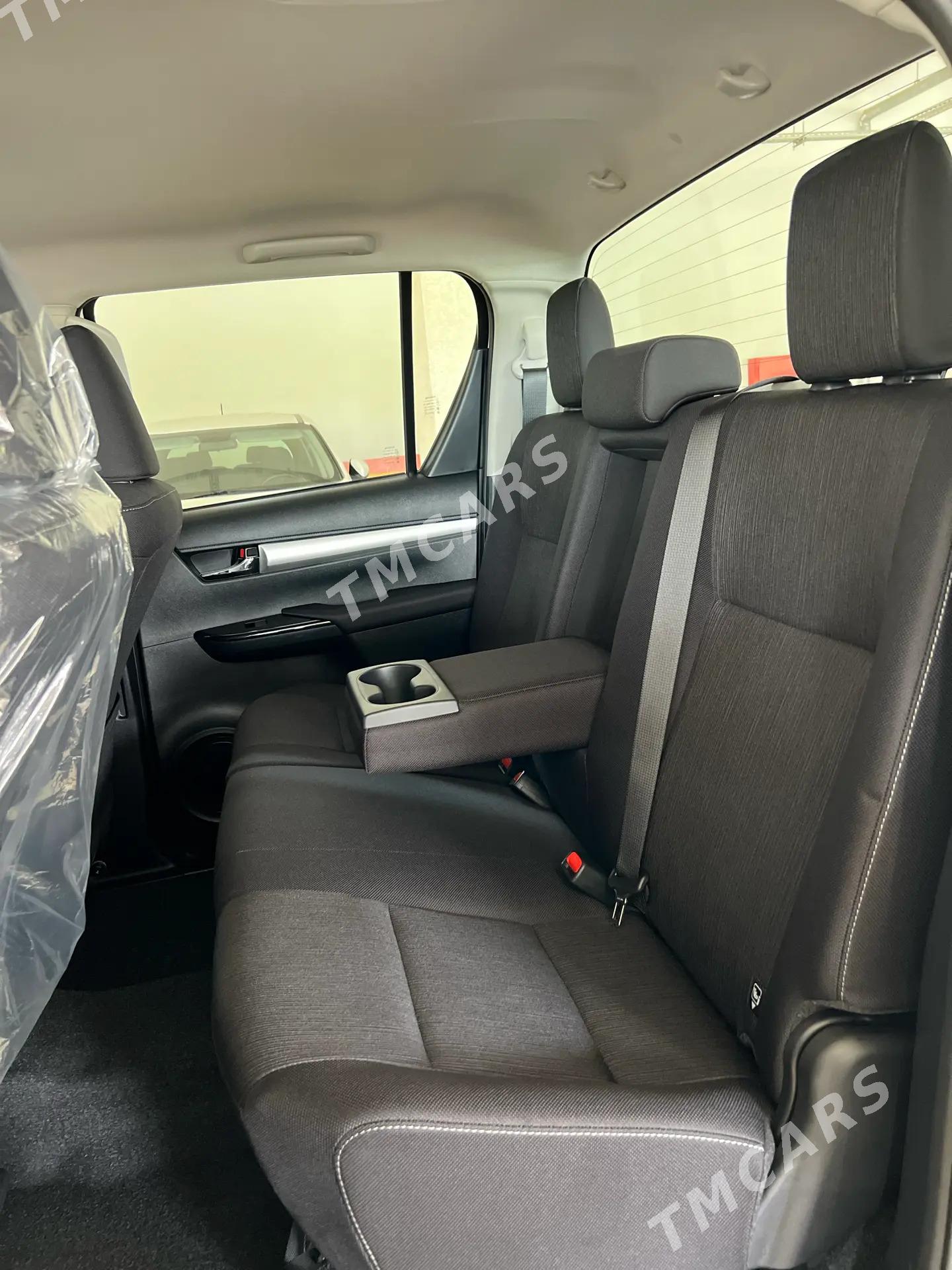 Toyota Hilux 2025 - 702 000 TMT - Aşgabat - img 2