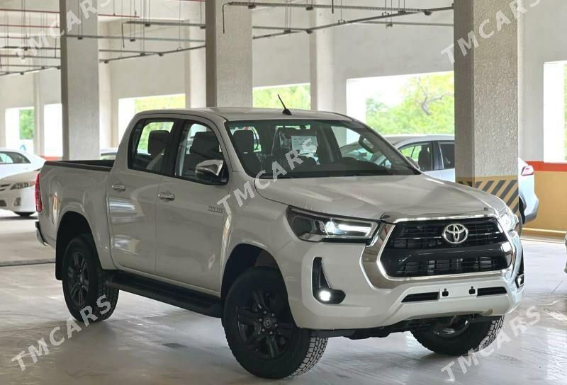 Toyota Hilux 2025 - 702 000 TMT - Aşgabat - img 9