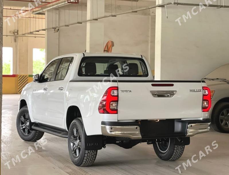 Toyota Hilux 2025 - 702 000 TMT - Aşgabat - img 4