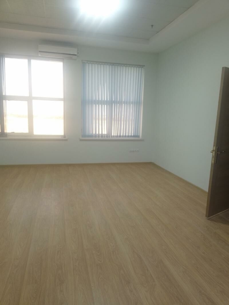 Obezdnoýda 100m² ofisimiz bar - G.Kuliýew köç. (Obýezdnoý) - img 5