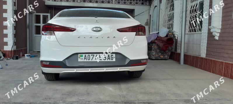Hyundai Elantra 2019 - 180 000 TMT - Гёкдже - img 2