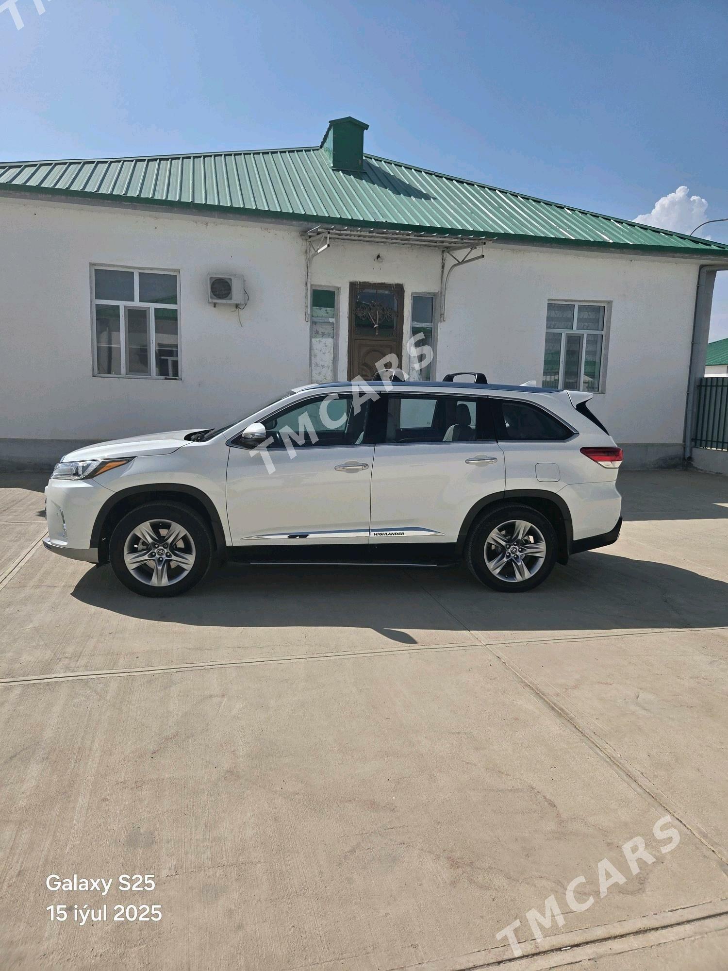 Toyota Highlander 2019 - 490 000 TMT - Гёкдепе - img 7