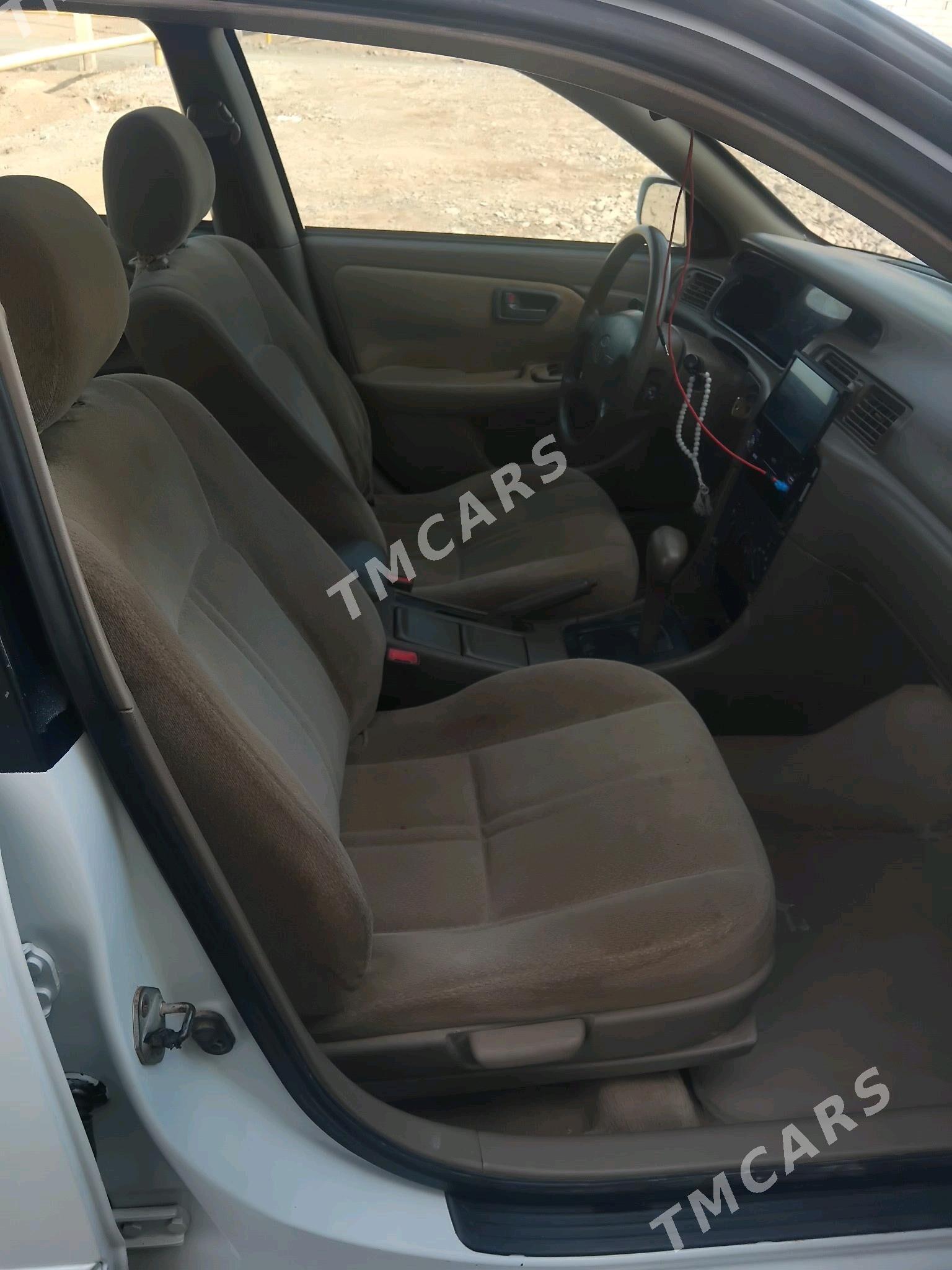Toyota Camry 2000 - 130 000 TMT - Теджен - img 6