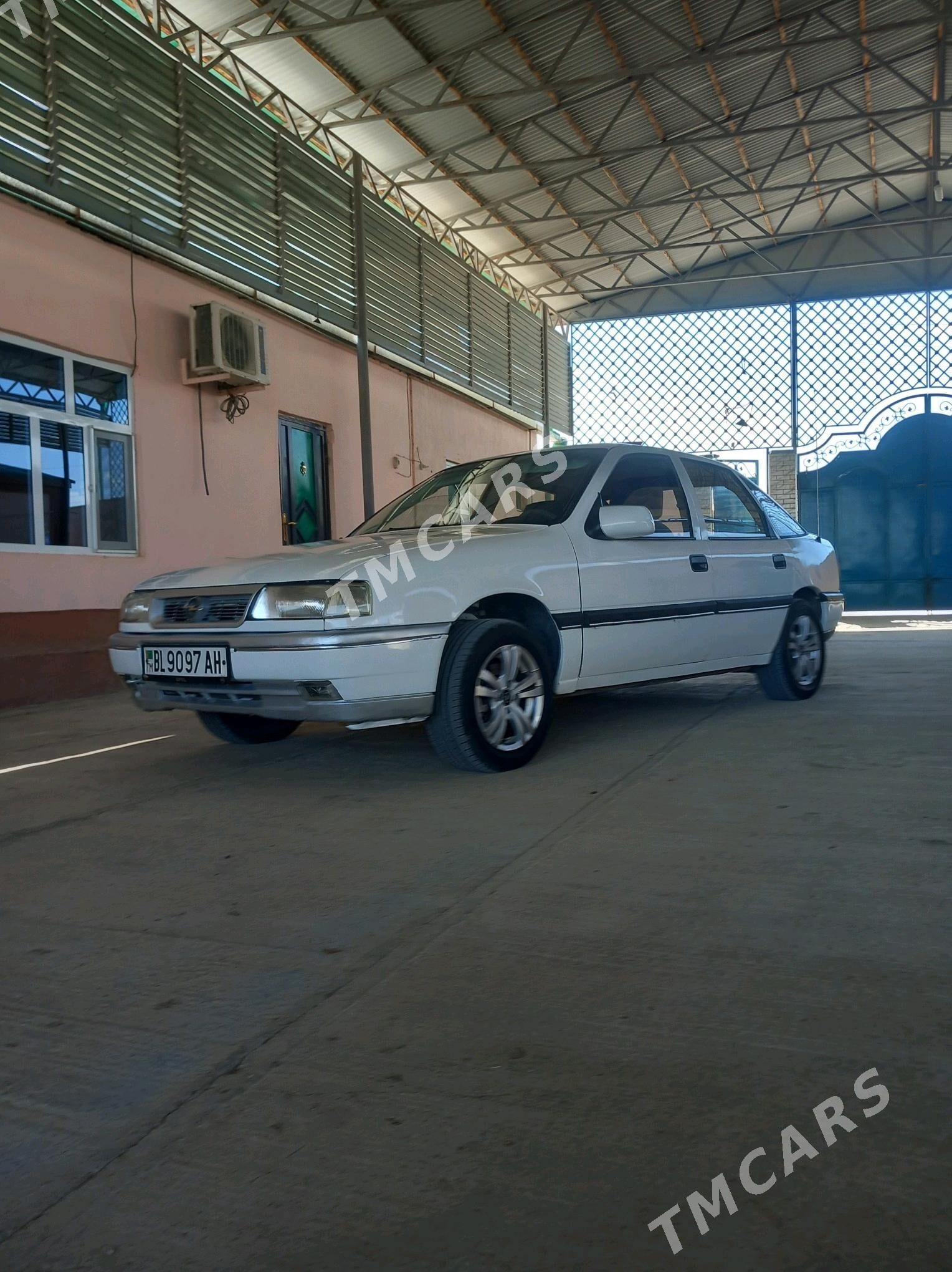 Opel Vectra 1993 - 29 000 TMT - Bäherden - img 5