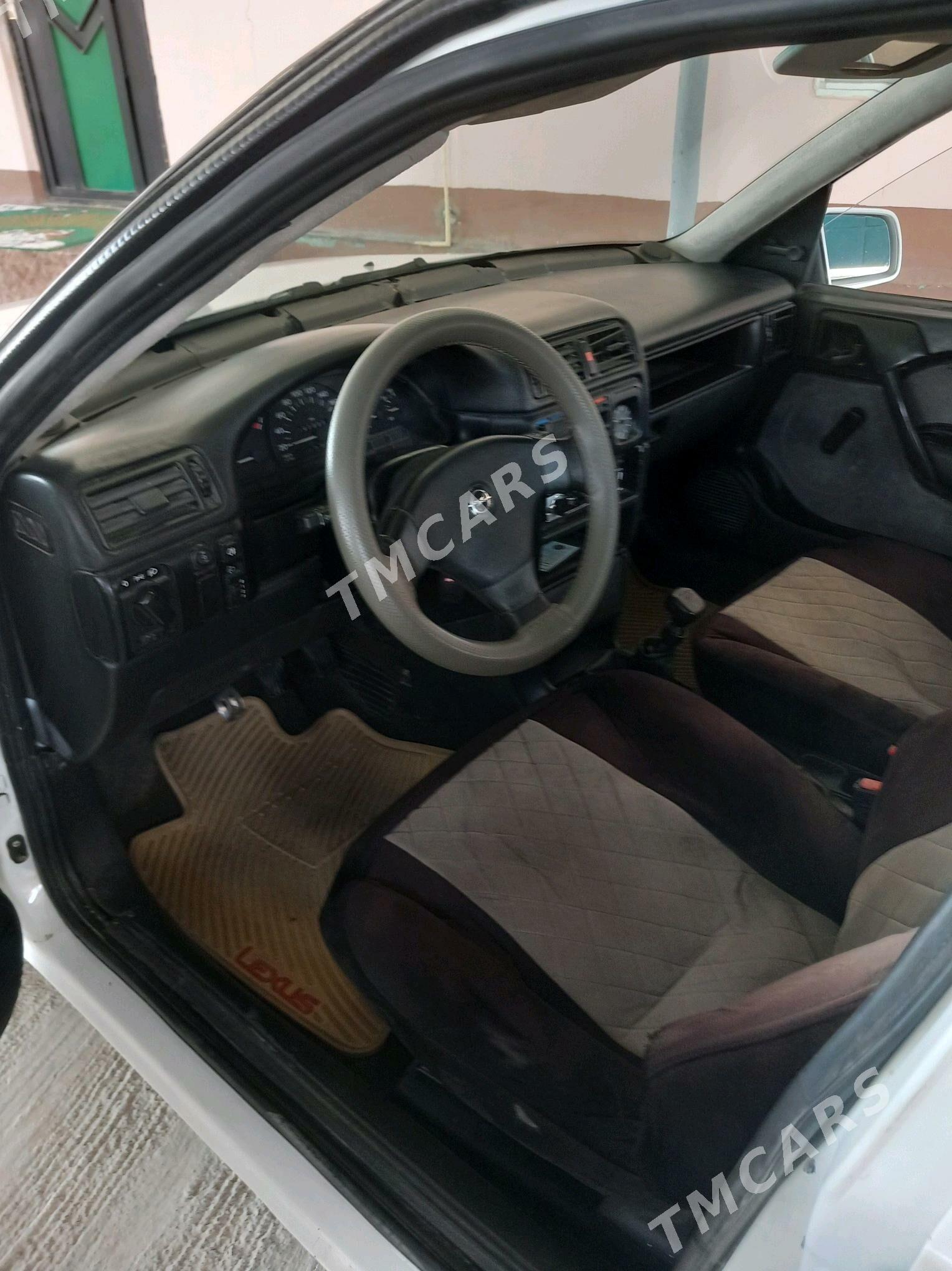 Opel Vectra 1993 - 29 000 TMT - Bäherden - img 4