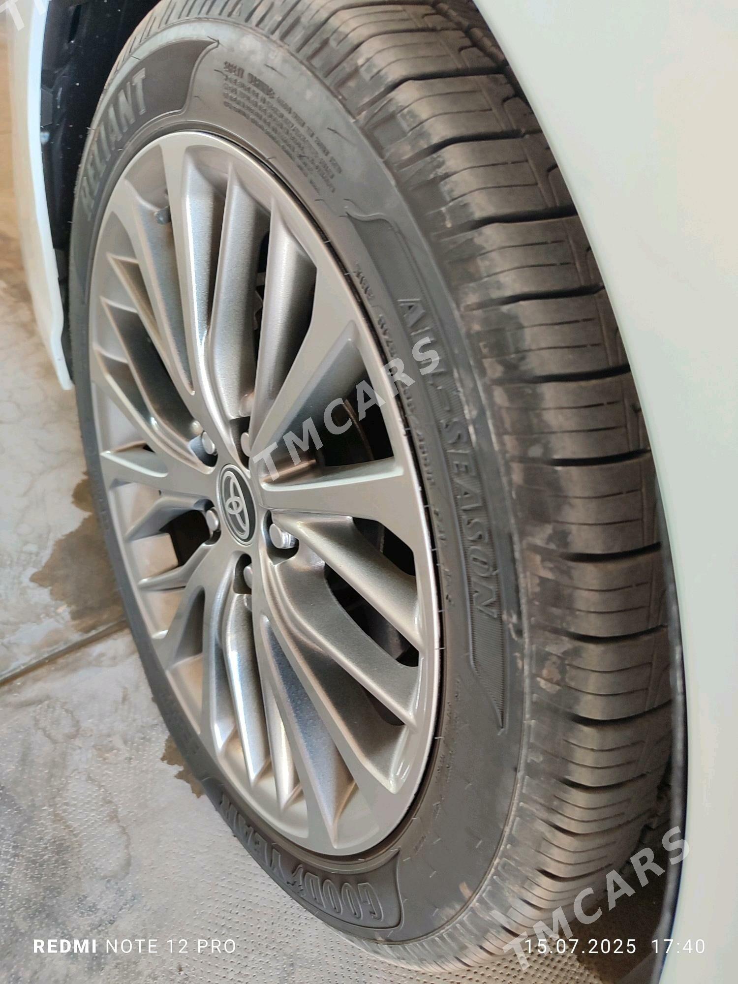 Toyota Camry 2020 - 320 000 TMT - Baýramaly - img 2